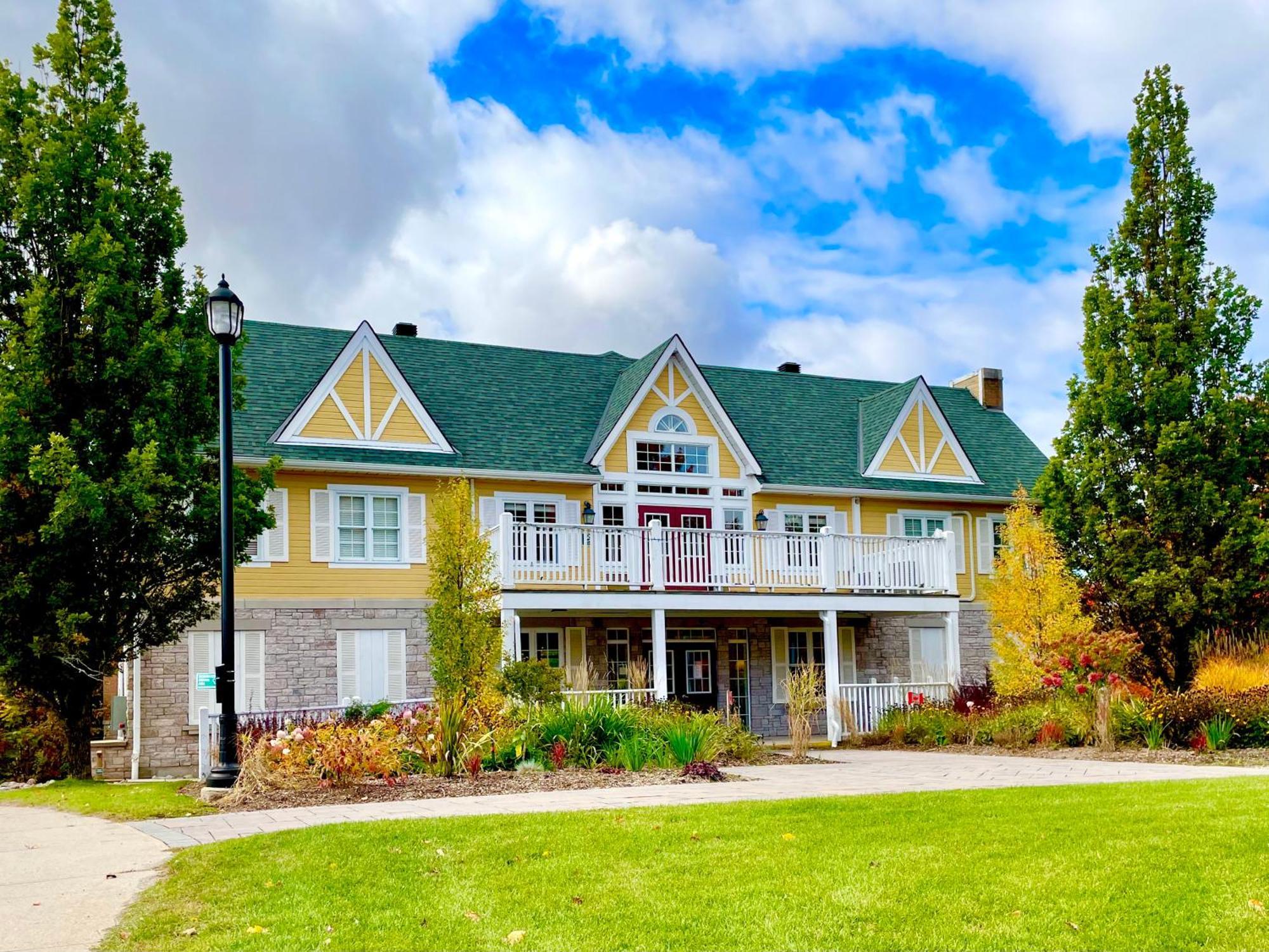 Hillside Haven: Carriage Club Resort Retreat Edgar Ngoại thất bức ảnh